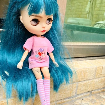 2 db/készlet Barbie/blyth ruhák, divatos nyomtatás karakter rövid póló + csíkos zokni, használható 1/6 baba accessor