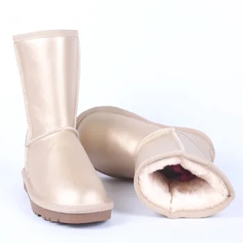 2021 nagykereskedelmi/kiskereskedelmi új márka báránybőr női téli klasszikus bőr ladies snow csizma meleg cipő eladó